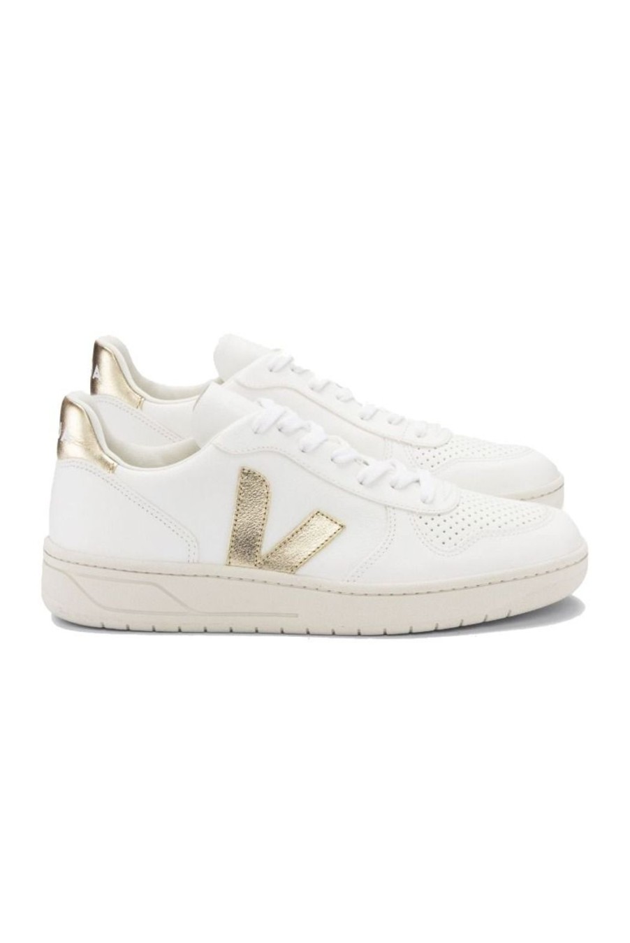 Shoes Veja | V-10 Chrome Free Leather Trainers - White Platine